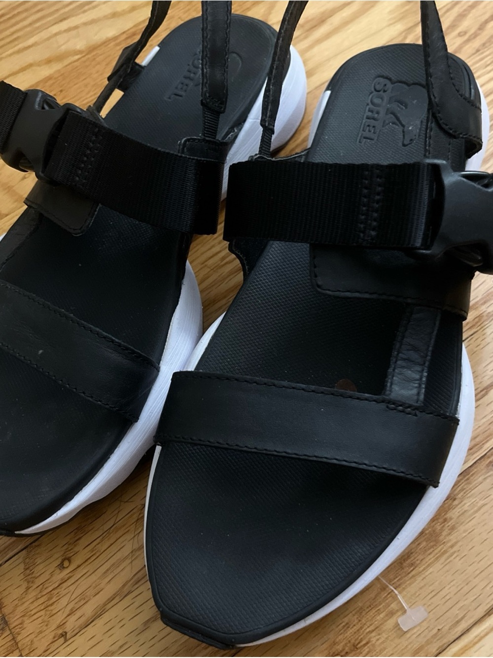 Sorel kinetic Black and White Platform Sport Sandals